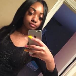 Meet your Posher, Ahmya